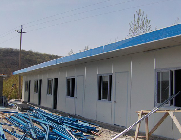 �ʸְ��˶���